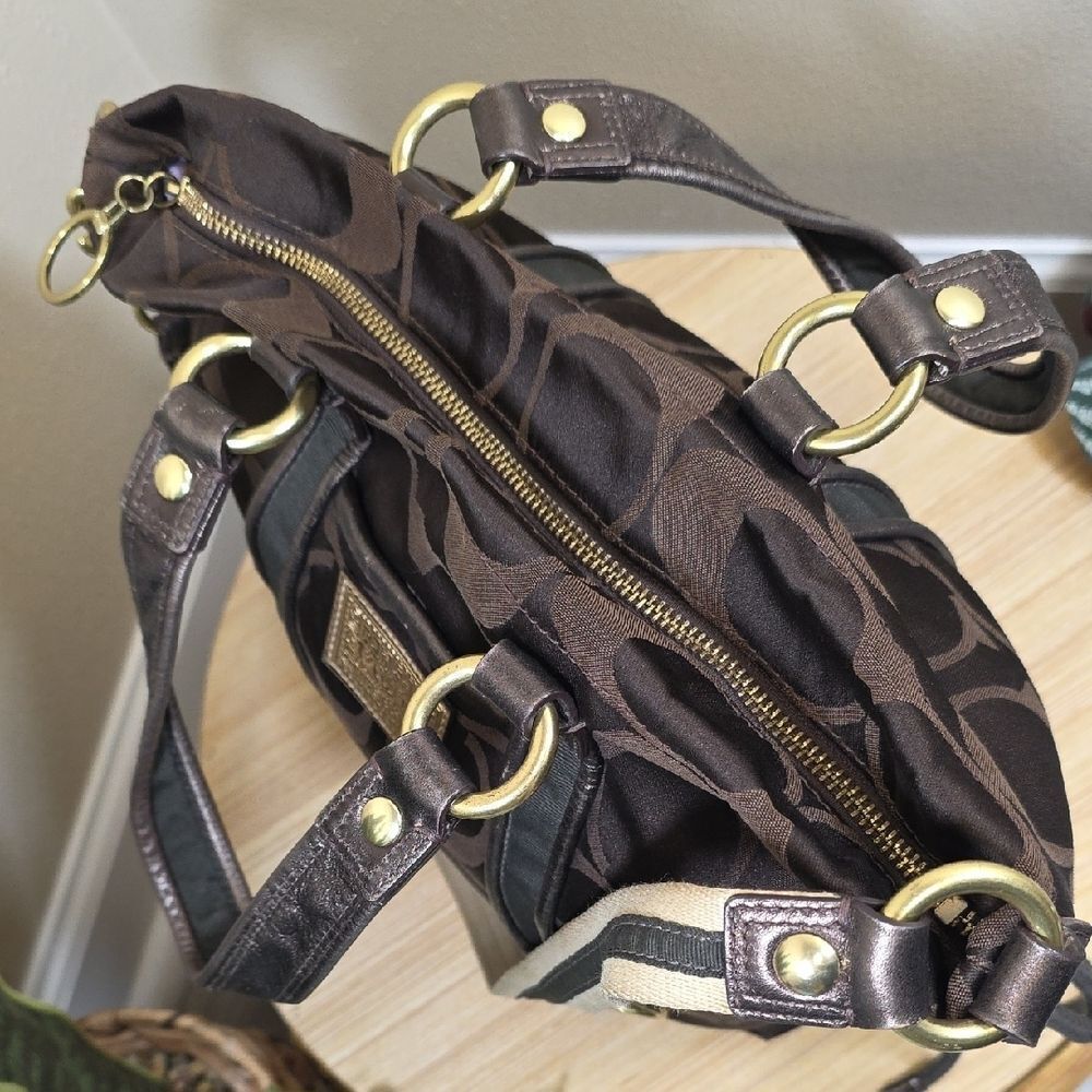 Coach Poppy Spotlight Tote and Matching Wallet - Picture 10 of 14